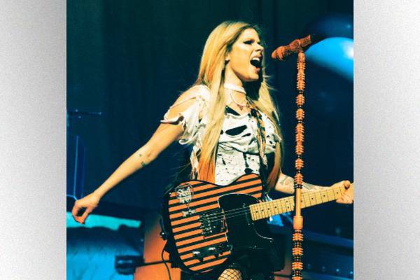 Avril Lavigne says she'll reclaim "Breakaway," cover Green Day during new Greatest Hits tour