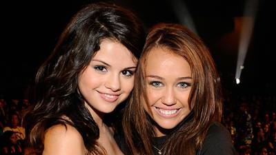 Miley Cyrus responds to Selena Gomez’s '﻿SNL’﻿ shout out