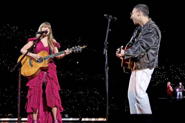 Jack Antonoff says doubting Taylor Swift's songwriting skills is like "challenging someone's faith in God"