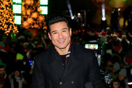 Christmas tree lighting